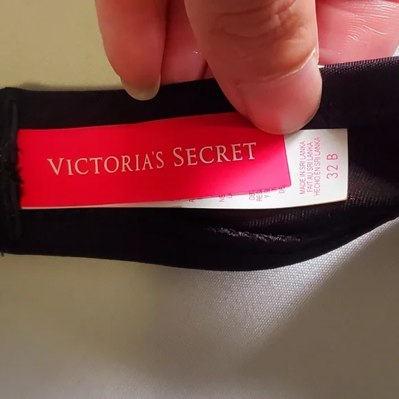 Victoria's Secret Bikini (32 B) - Picture 5 of 5